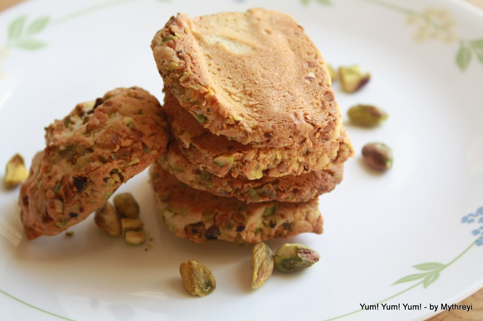 Yum! Yum! Yum! Pistachio Cream Cheese Cookies