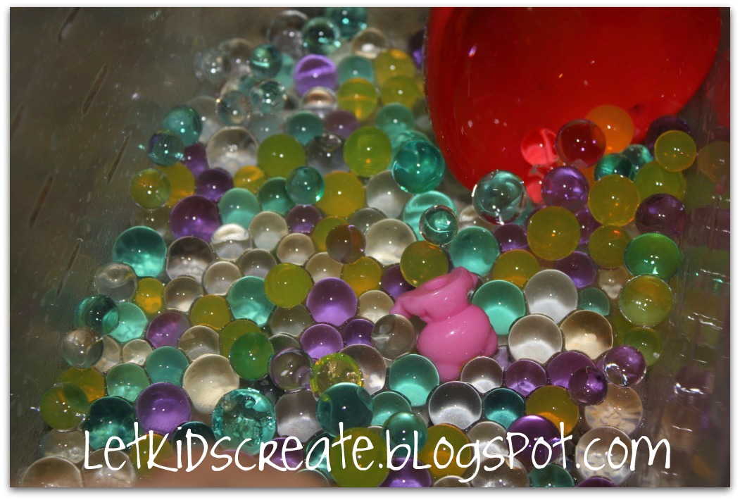 Let Kids Create Playing with water beads