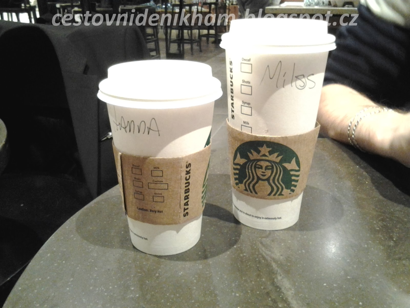 kafíčko před letem // coffee at the airport kafíčko před letem // coffee at the airport