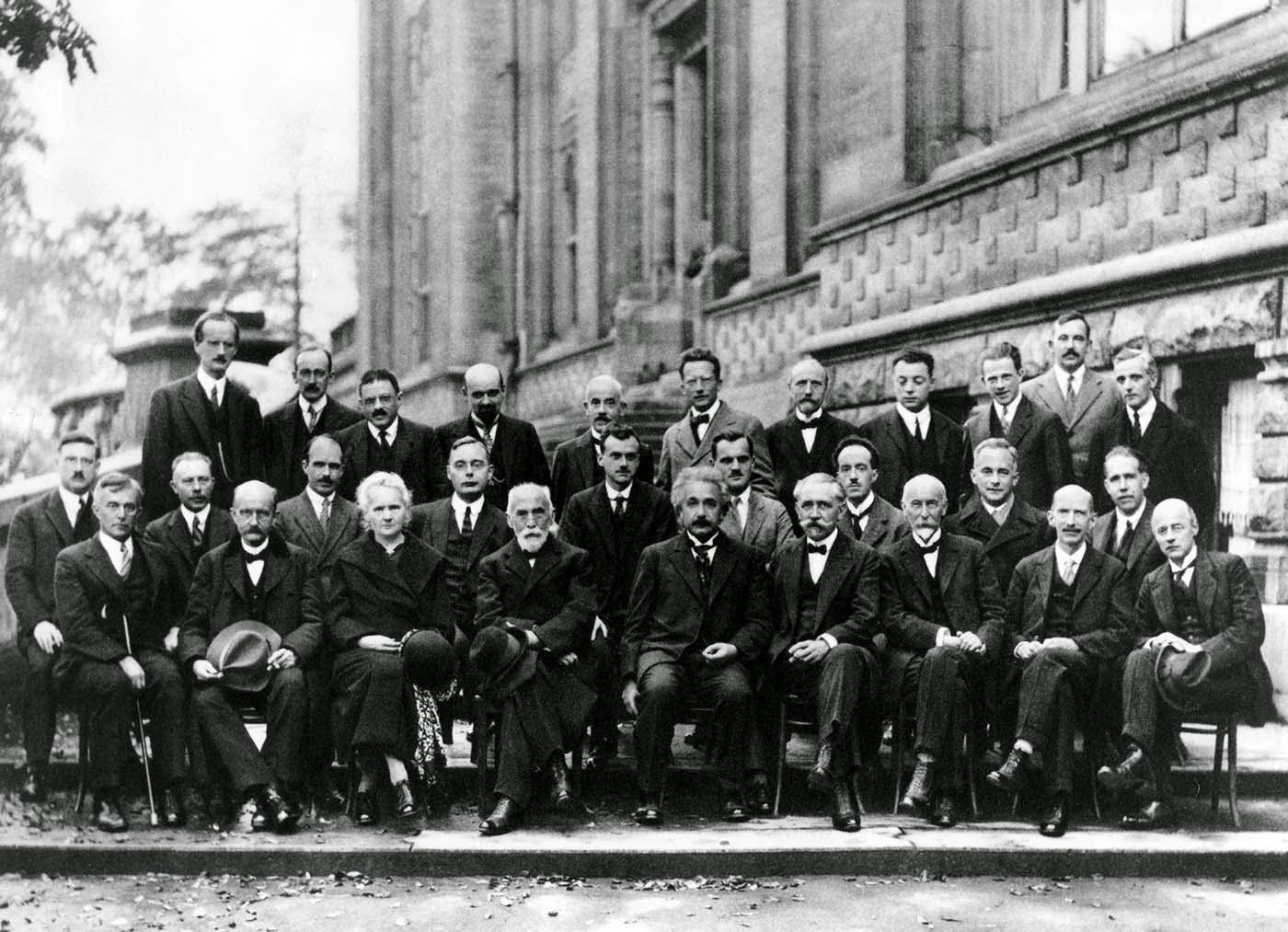 17 of the 29 attendees were or became Nobel Prize winners.