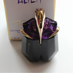 alien dark purple perfume