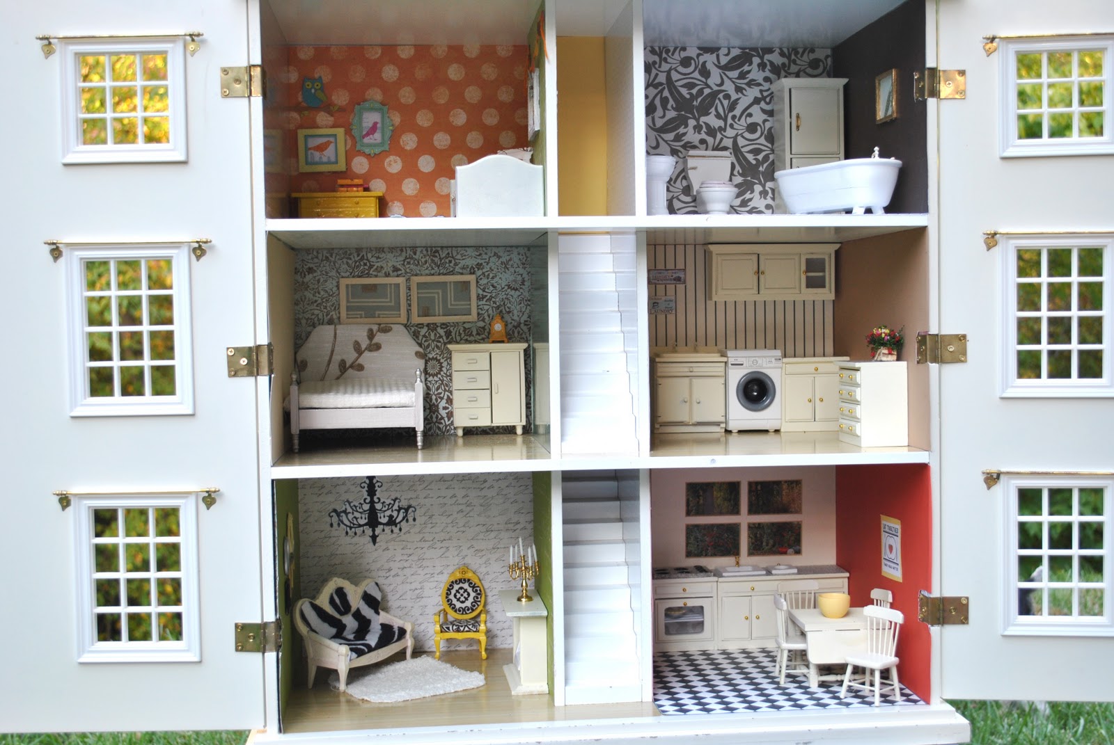 HeyDay Living Extreme Home Makeover Dollhouse Edition