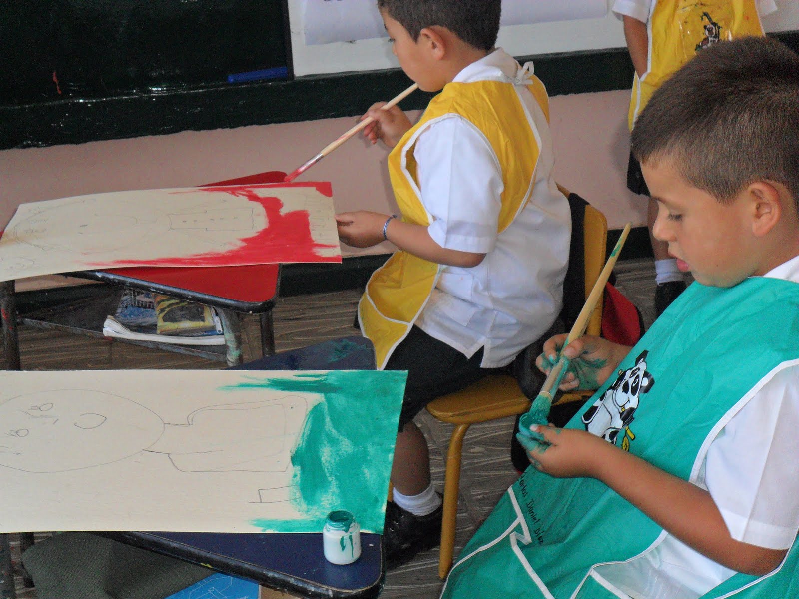 Actitudes, auto expresión, creatividad, compromiso, entrega y armonia