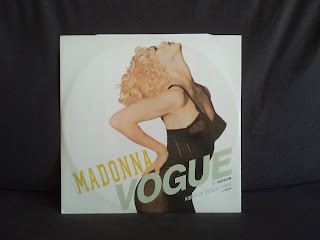 FS ~ Queen of Pop LP/EP/Singles 2012-08-19+17.36.27