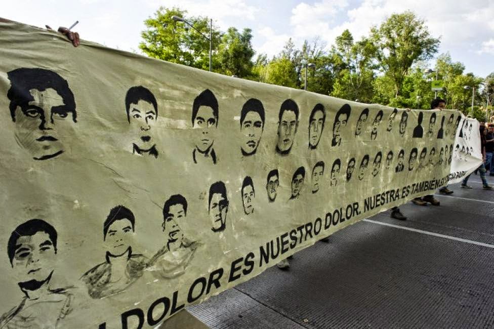 Los 43 estudiantes mexicanos fueron asesinados e incinerados Los 43 estudiantes mexicanos fueron asesinados e incinerados