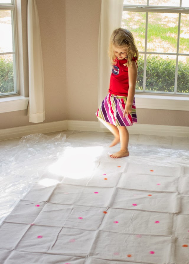 polka-dot polka-dot-tablecloth