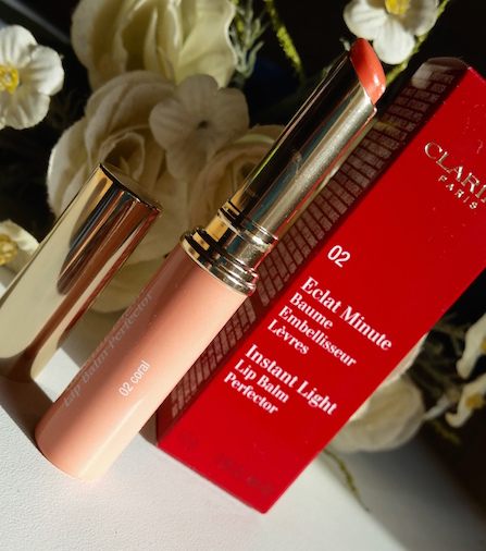 beautifinous clarins instant light lip balm perfector in light lip balm