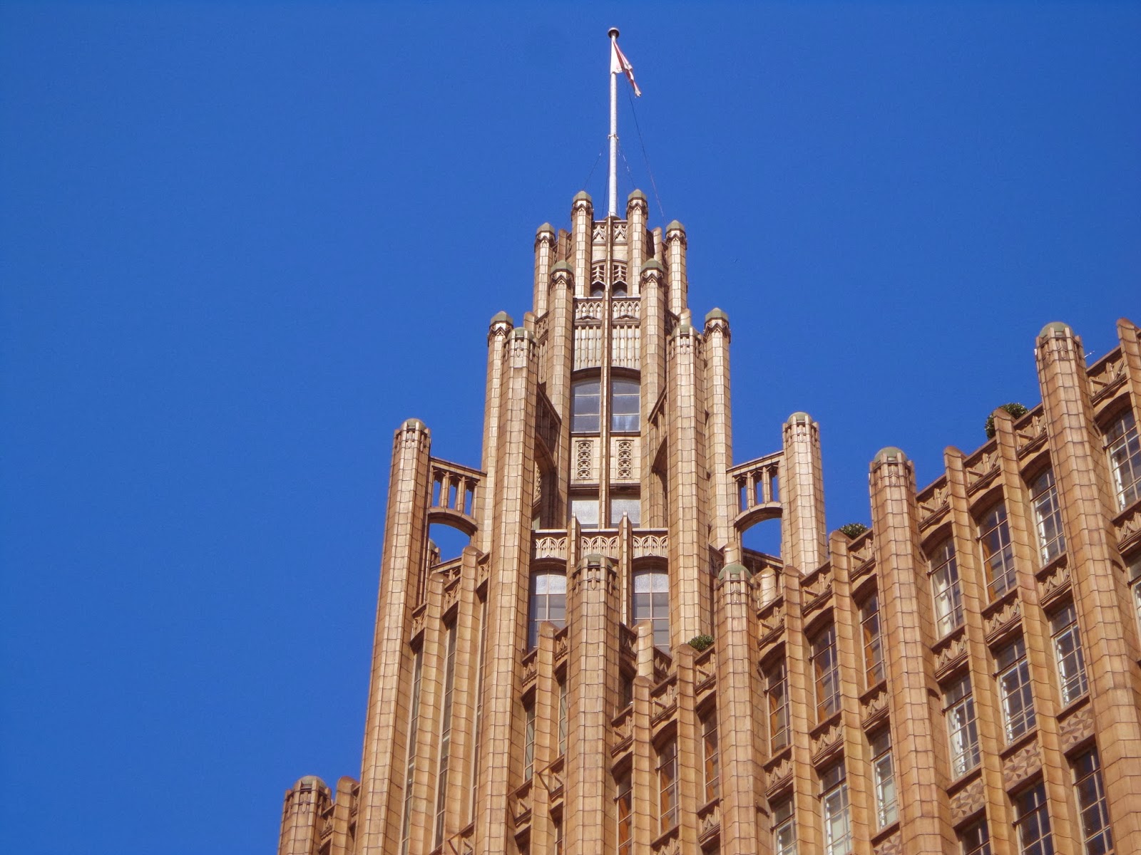Beside the Yarra Art Deco Melbourne