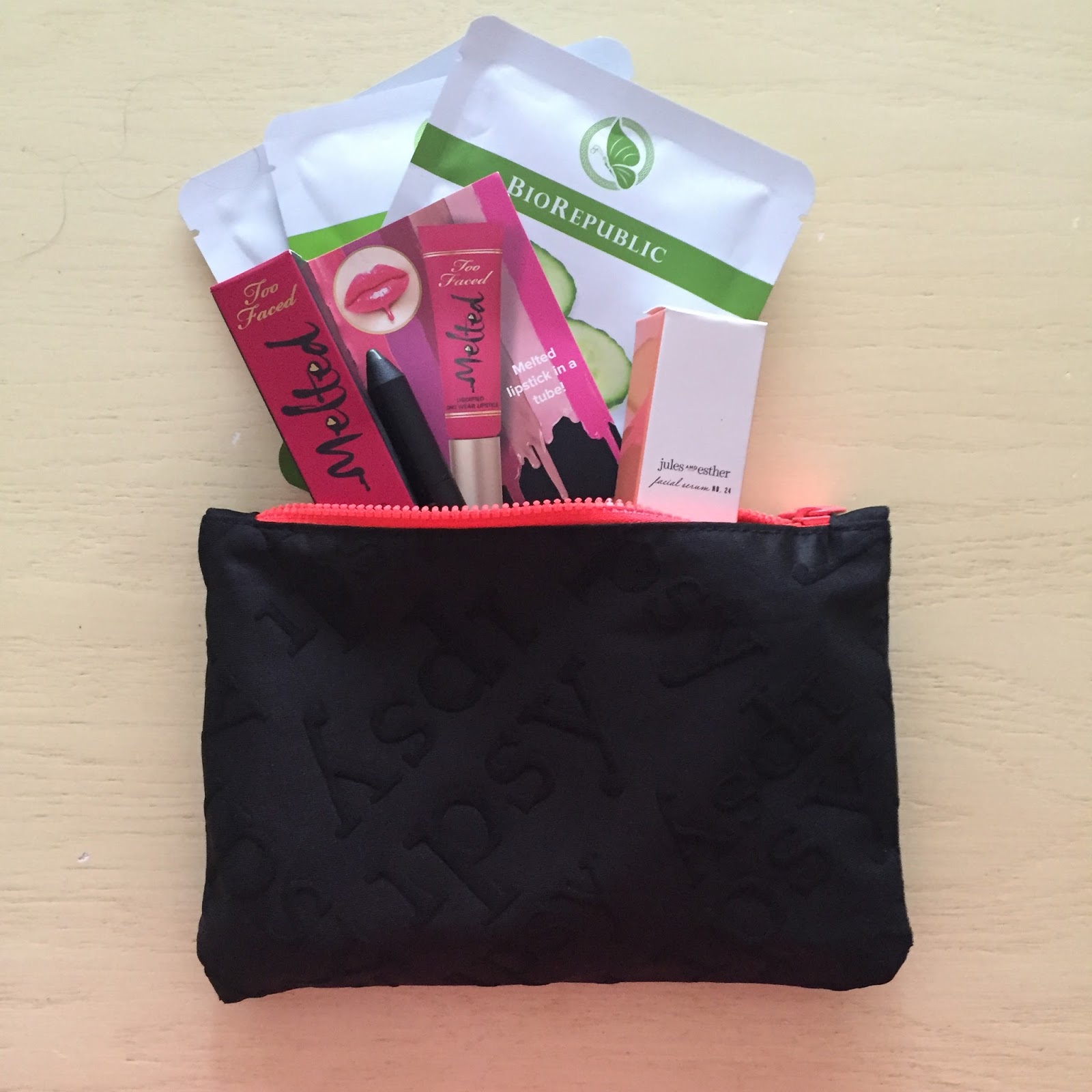 June Ipsy Glam Bag [Royally Pink ]