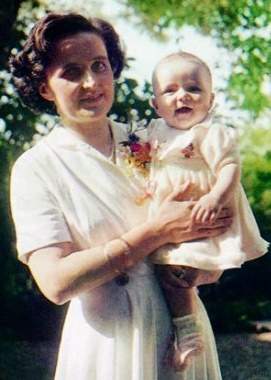 Santa GIANNA Patrona de las madres, médicos y niños por nacer (1922-†1962) Fiesta 28 de Abril