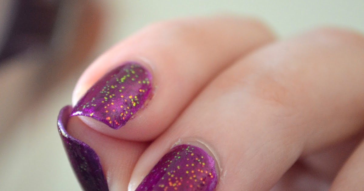 Very Enchanting Repair your split or cracked nail with a tea bag!