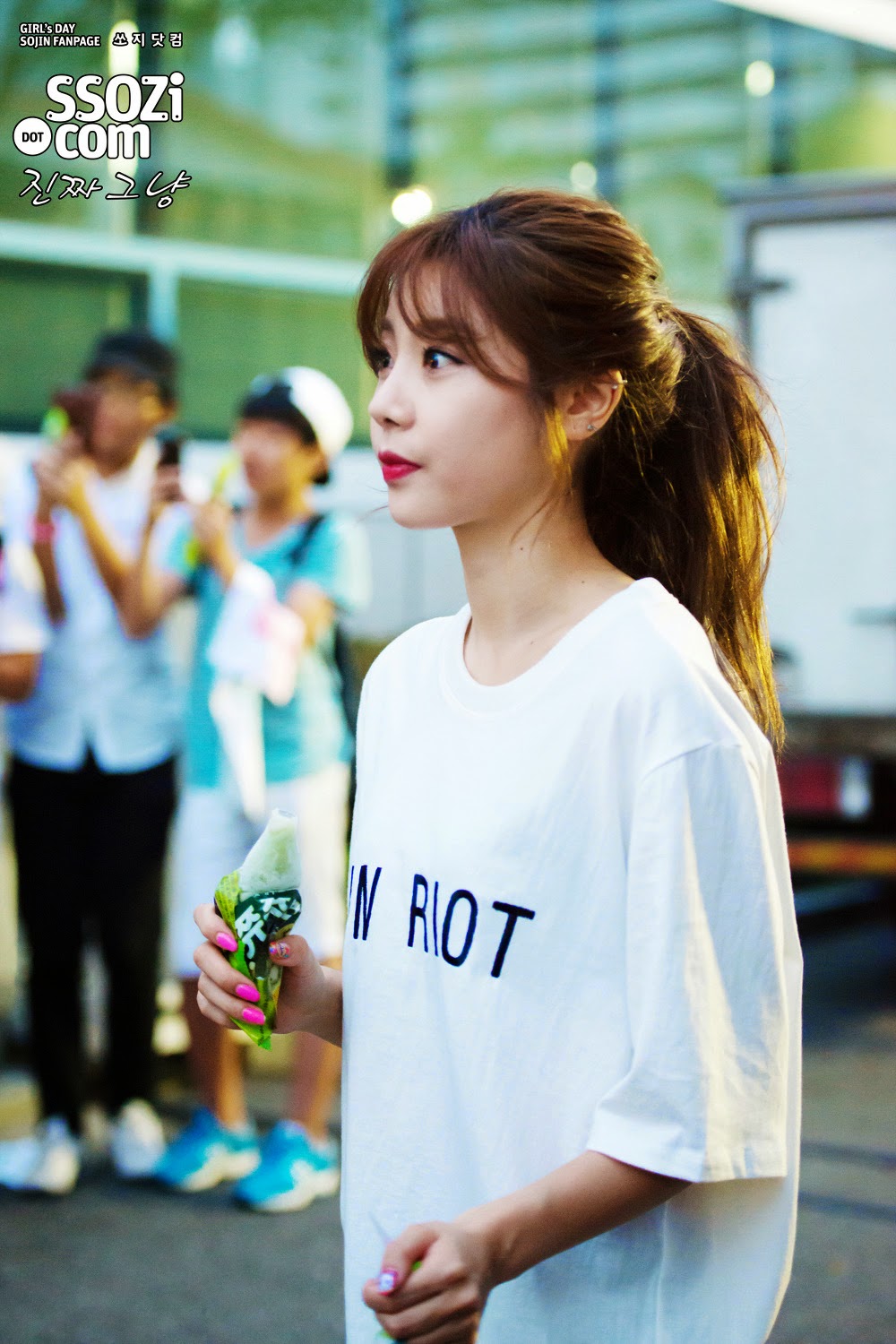 140720%EC%9D%B8%EA%B8%B0%EA%B0%80%EC%9A%94%ED%87%B4%EA%B7%BC%EA%B8%B8+%EC%95%84%EC%8A%A4%ED%81%AC%EB%A6%BC+%EC%86%8C%EC%A7%84+(6).jpg