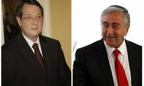 Το γεύμα Αναστασιάδη-Ακιντζί άνοιξε τον δρόμο για τις διαπραγματεύσεις to-geuma-anastasiadi-akintzi.jpg