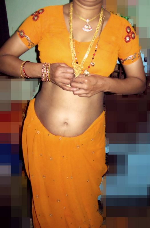 desi bhabhi, hot indian aunties, bhabhi, Hot Indian bhabhi, Beautiful Bhabhi, Beautiful Desi Indian Bhabhi, cute bhabhi, hot desi girls, Lovely Saree, saree, sexy saree, Transparent Saree, yellow saree