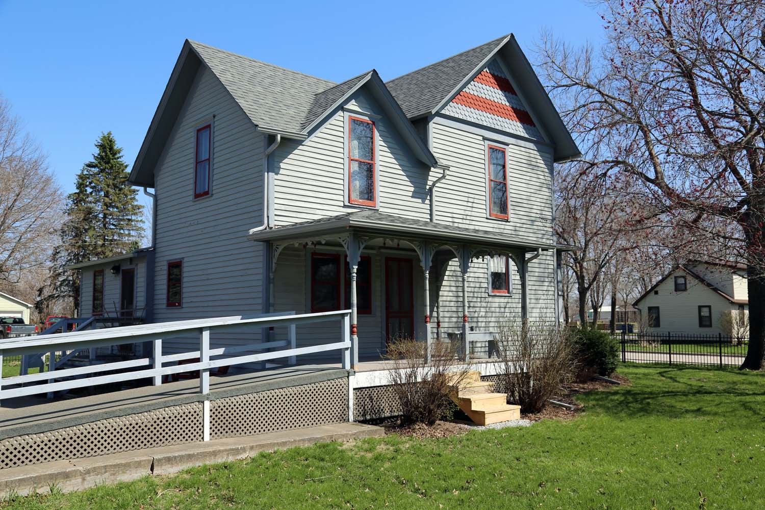 John and Sigrid's Adventures Iowa Kalona 4/25/2013