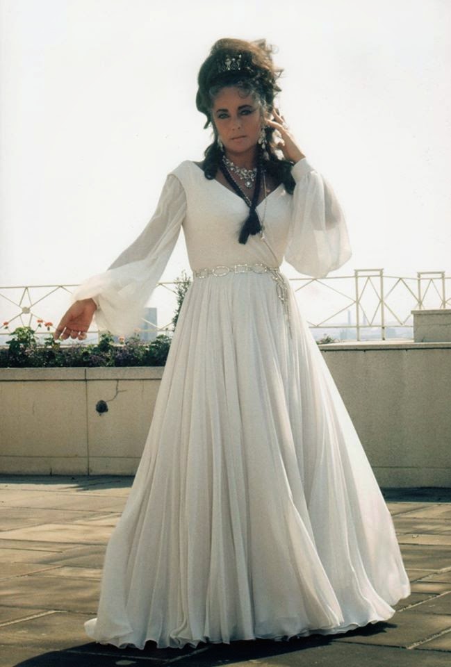 Elizabeth Taylor La Peregrina Pearl