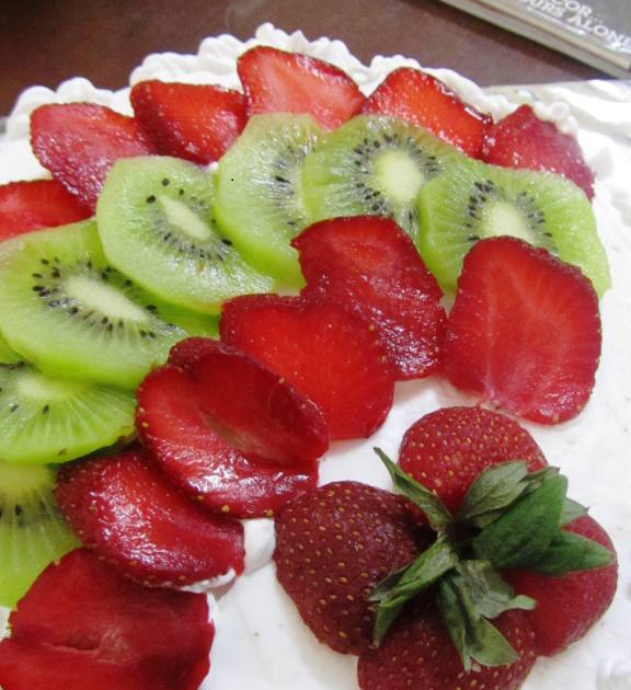 Sparrow in the Kitchen Chirpy food treats! Fresh Fruit Cake Pudding