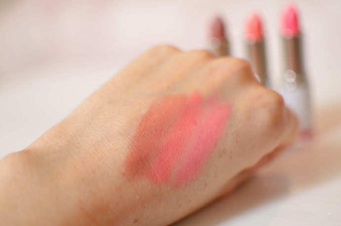 makeupacademy-matte-lipstick-swatches