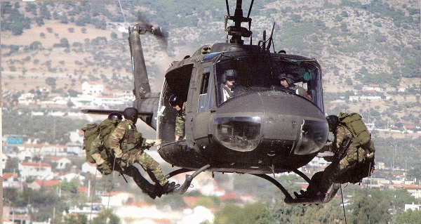 Τα 4 ευρώ των στρατιωτών που… θα σώσουν τη χώρα! Δεν ντρεπόντε καθόλου; Τα 4 ευρώ των στρατιωτών που… θα σώσουν τη χώρα! Δεν ντρεπόντε καθόλου;