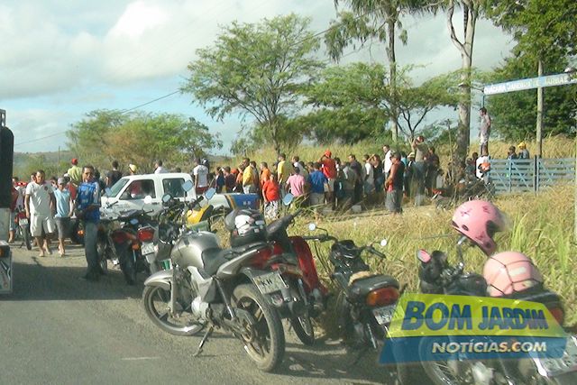 Segundo comentários o casal estava indo de moto para seu Segundo comentários o casal estava indo de moto para seu