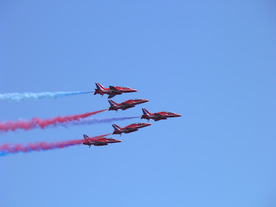 Capture the Colour - The Red Arrows zipping through the skies at Swanage Carnival 2012