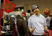 Plants vs Zombies!! Check out that zombie costume