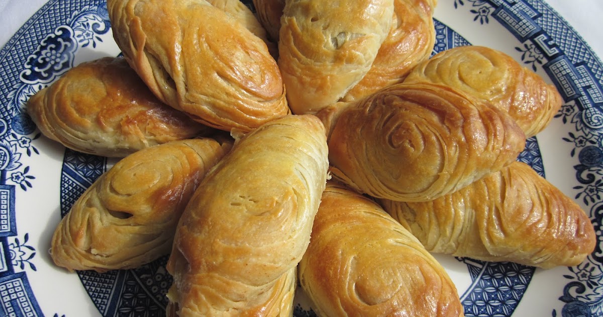 MAVİ&amp;BEYAZ MEKİK BÖREĞİ