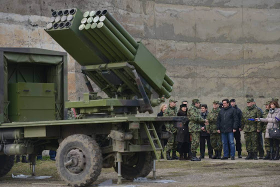 Gasic congratulated all those who took part in the development and construction of the new missile system and the staff at the Nikinci training area for successfully test-firing the missiles | Photo: Mod.gov.rs LRSVM Morava