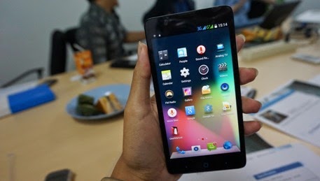 Pamer Kamera 13 MP, ZTE Blade V5 Dibanderol Rp 1,6 Jutaan Pamer Kamera 13 MP, ZTE Blade V5 Dibanderol Rp 1,6 Jutaan