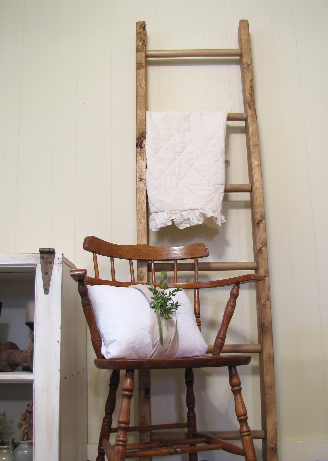 Summerstead Decorative Ladder a tutorial