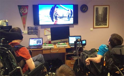 Colin McDonnell and friends playing Tekken 6 both using a single switch.