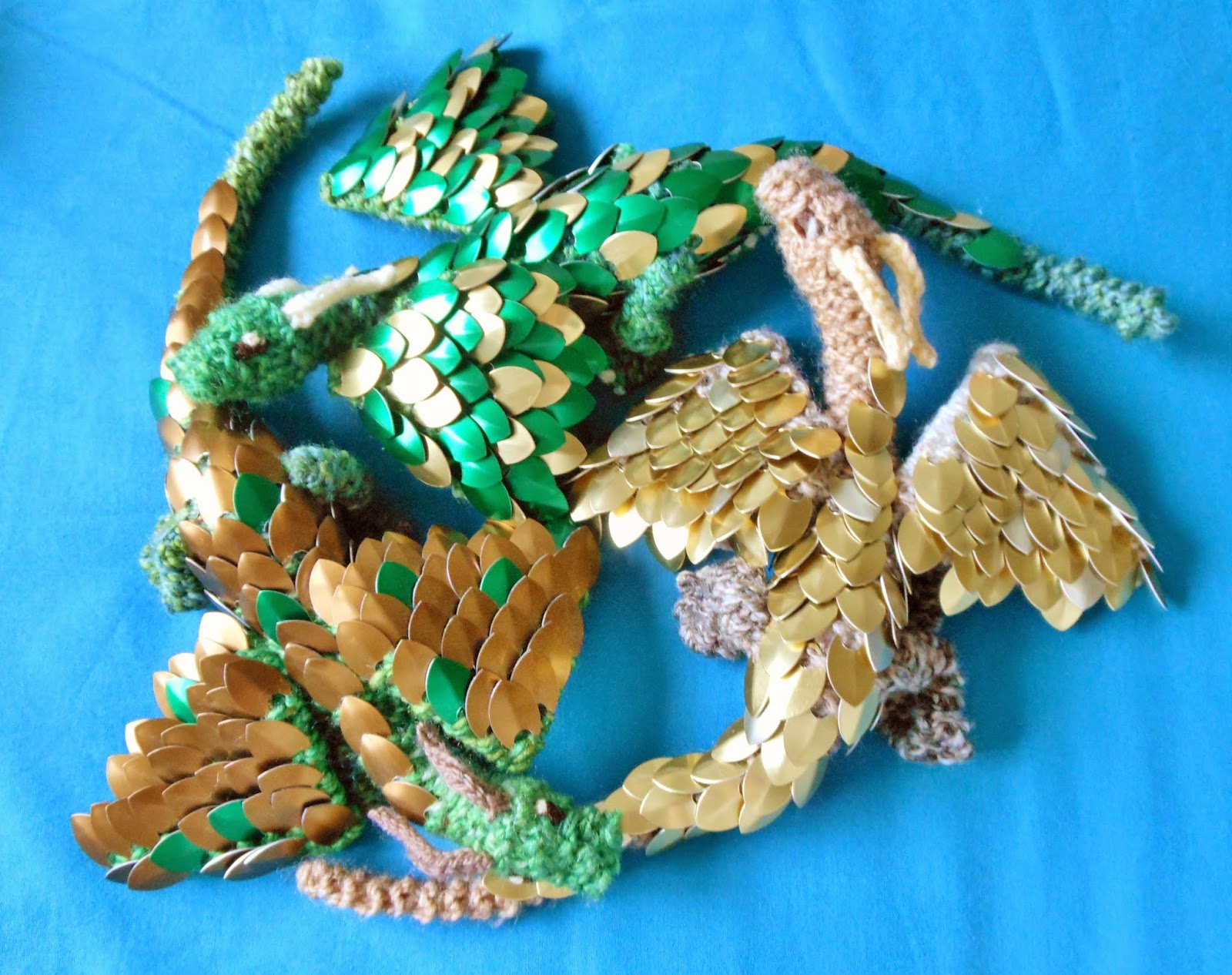Crafty Mutt: Small Scale Mail Dragon Pattern