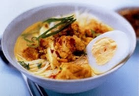 Sopa de fideos de trigo con pollo marinado recetas