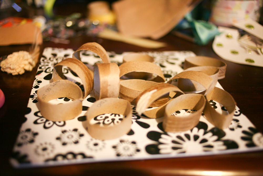 Tank you notes... NTC Thanksgiving Paper Towel Napkin Rings!