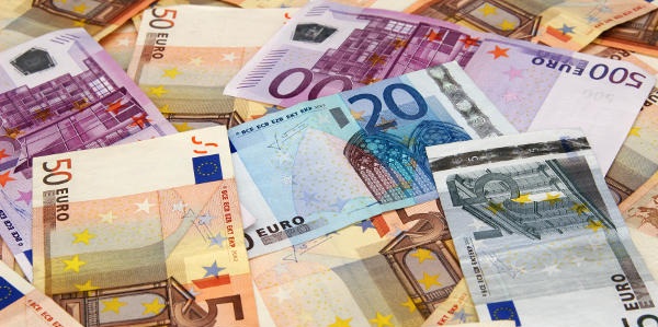 Έρχεται χαράτσι σε όσους δηλώνουν κάτω από 5.500 ευρώ – Τι προβλέπεται για ανέργους και αγρότες Έρχεται χαράτσι σε όσους δηλώνουν κάτω από 5.500 ευρώ – Τι προβλέπεται για ανέργους και αγρότες