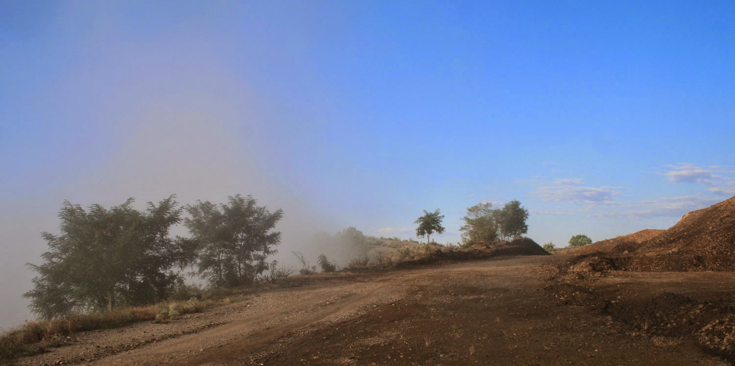 Mist line on the left Mist line on the left