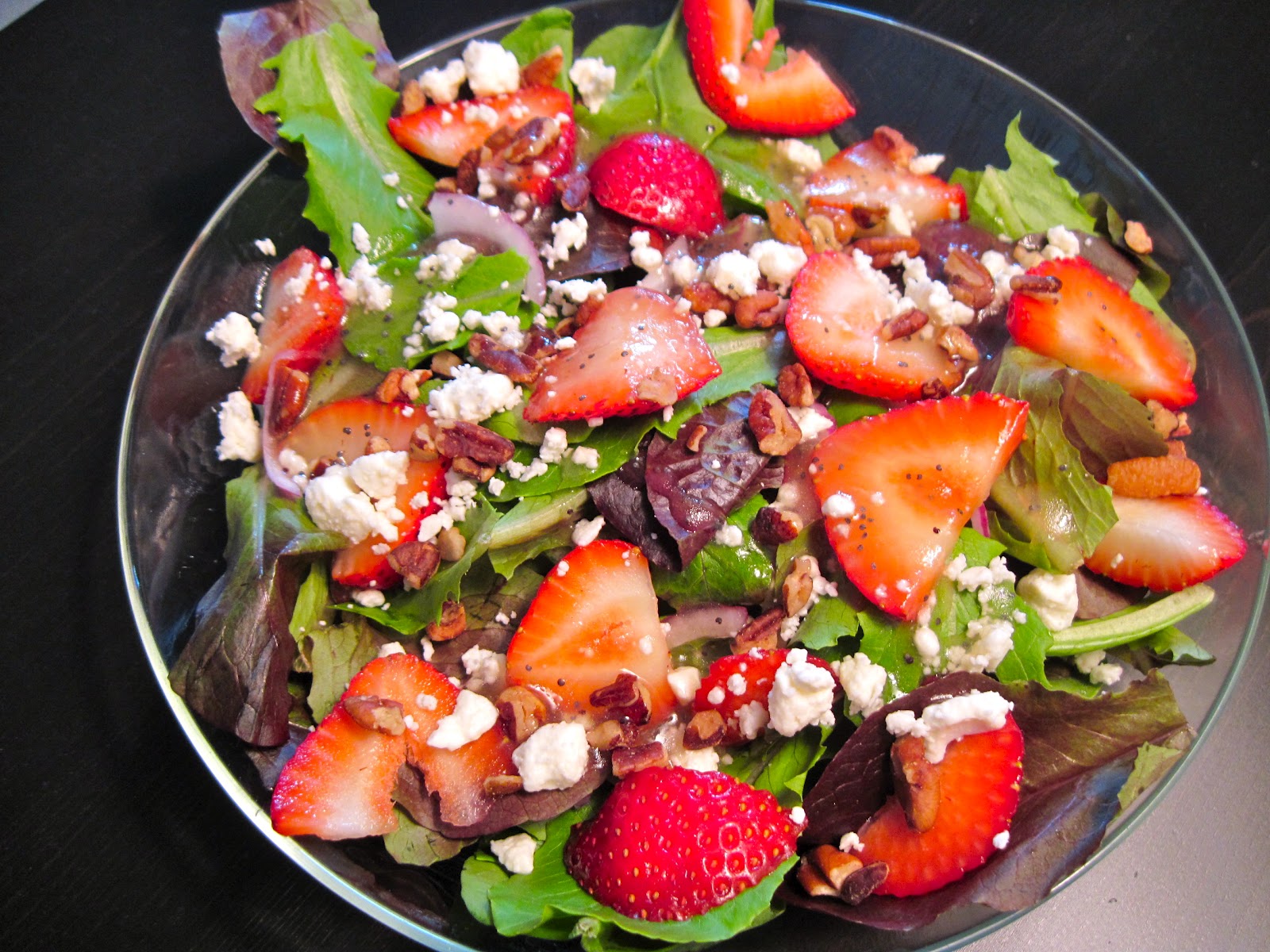 Guinea Pig Kitchen: Did I leave the gas on?: Fancy Salads!