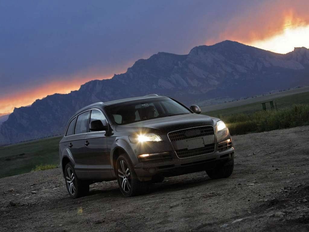 Audi Q7 Off Road Wallpapers