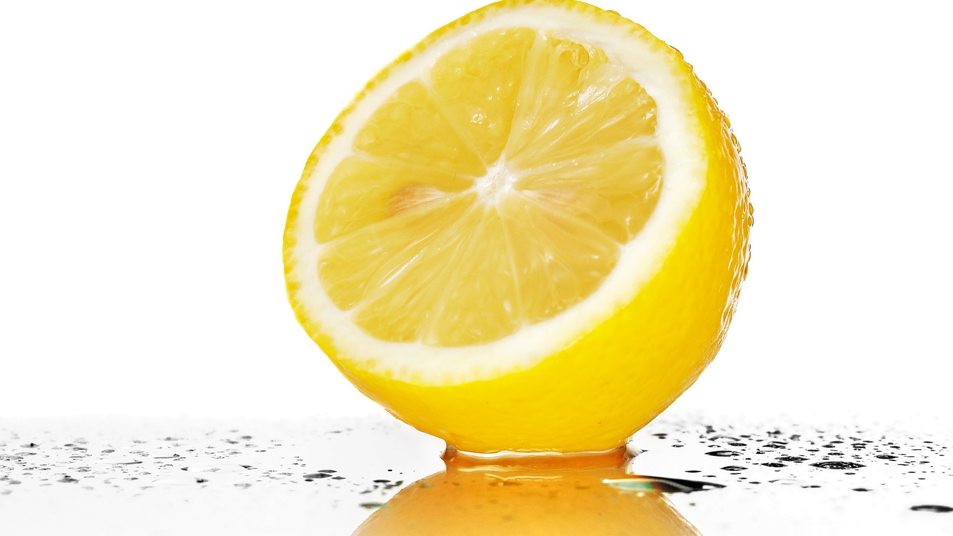 http://4.bp.blogspot.com/-POsK7j3_IXM/UD9y4k7BcTI/AAAAAAAAEUY/0z5DYAZ1Wp0/s1920/big-juicy-lemon1080.jpg