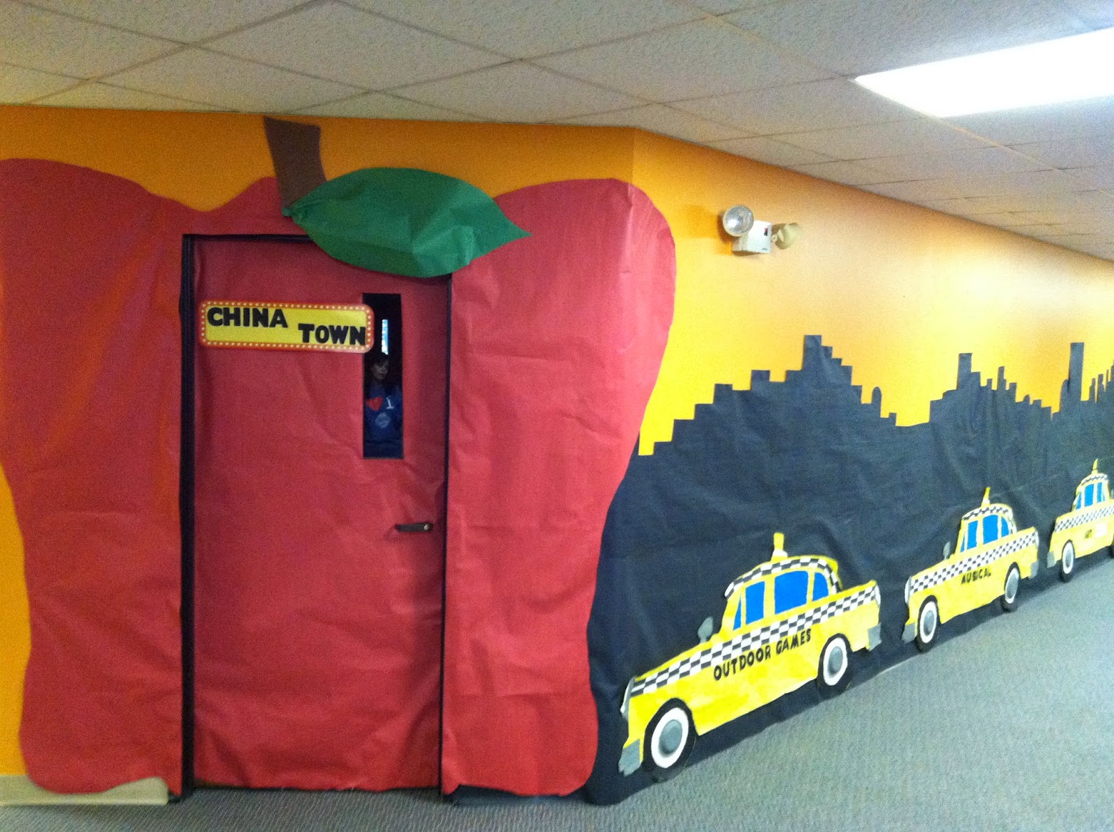 TeachingTidbits and MORE! Best Way to Cover Your Classroom Door with