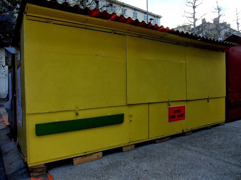 Le kiosque aux santons et crèches