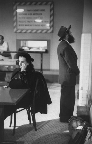 Gateway To A New World Rare Photos Of Ellis Island From