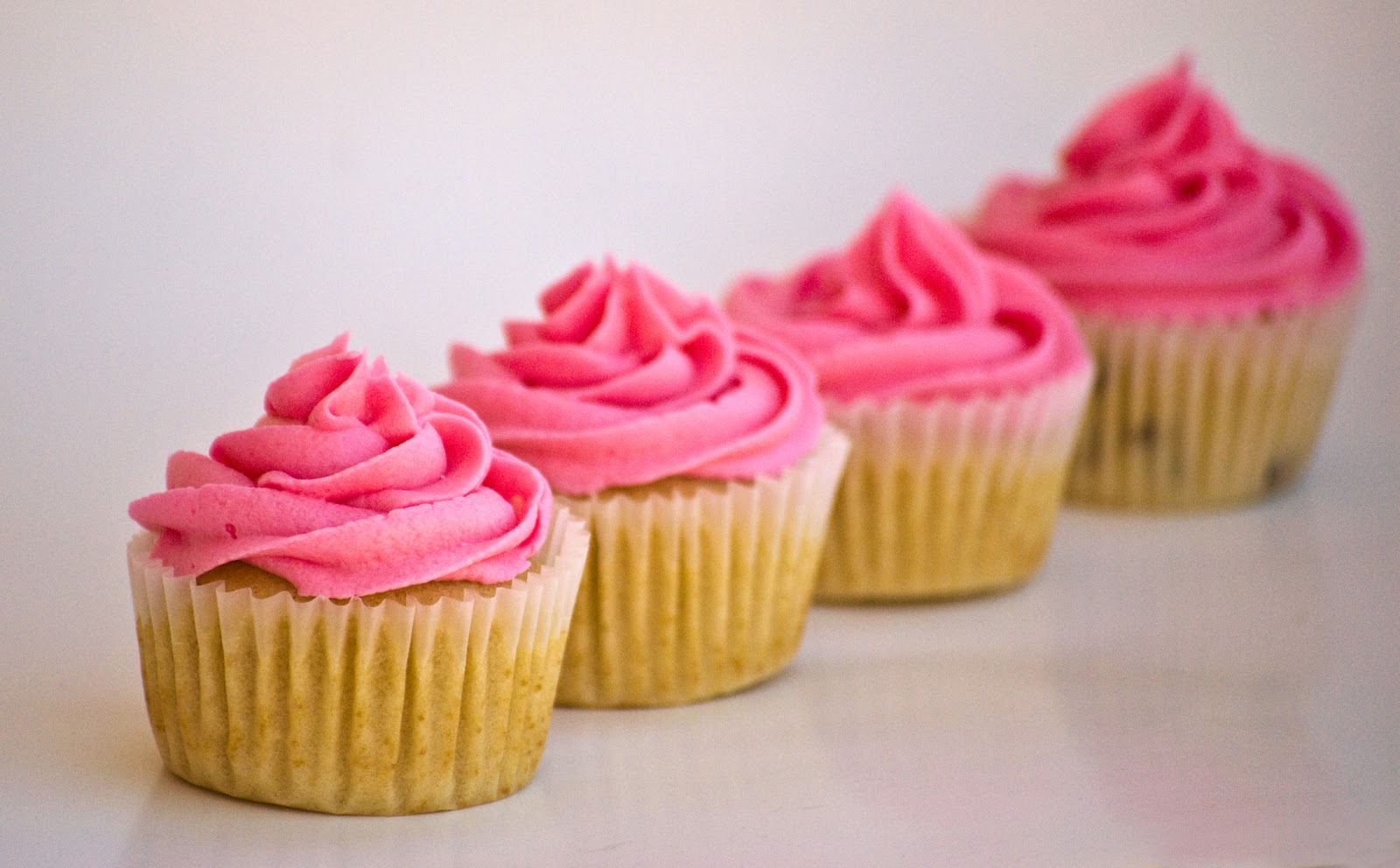 Little Cakes Cupcakery Little Cakes Cupcakery