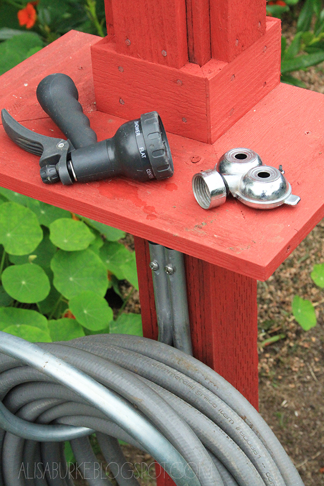 alisaburke DIY hose stand