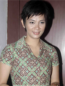 Dian Nitami muda.