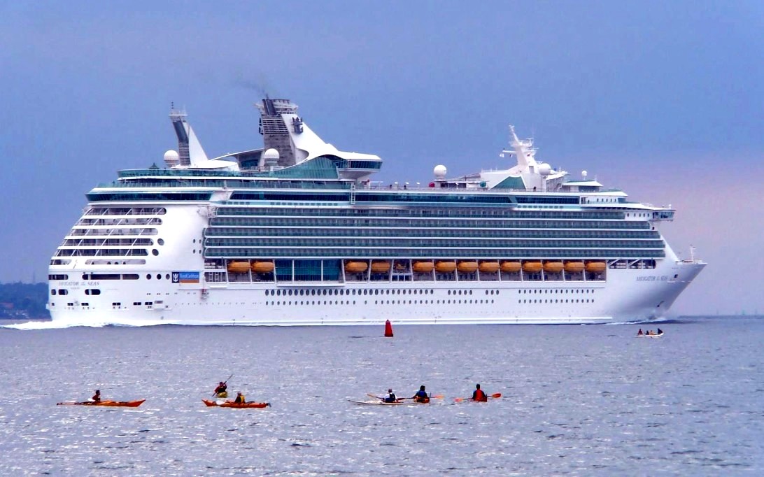 Navigator Of The Seas (Wallpaper 4) Ship Gallery | OceanShooter Navigator Of The Seas (Wallpaper 4) Ship Gallery | OceanShooter