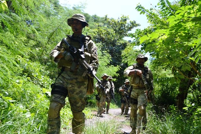 Kopaska Koarmatim Laksanakan Latihan Penghancuran Instalasi Gudang Senjata & Amonisi Musuh