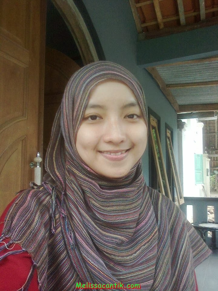 Foto Pesona Cewek Madura Cantik dengan Jilbab Foto Pesona Cewek Madura Cantik dengan Jilbab