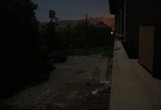 You can see smoke from the neighbour's chimney You can see smoke from the neighbour's chimney