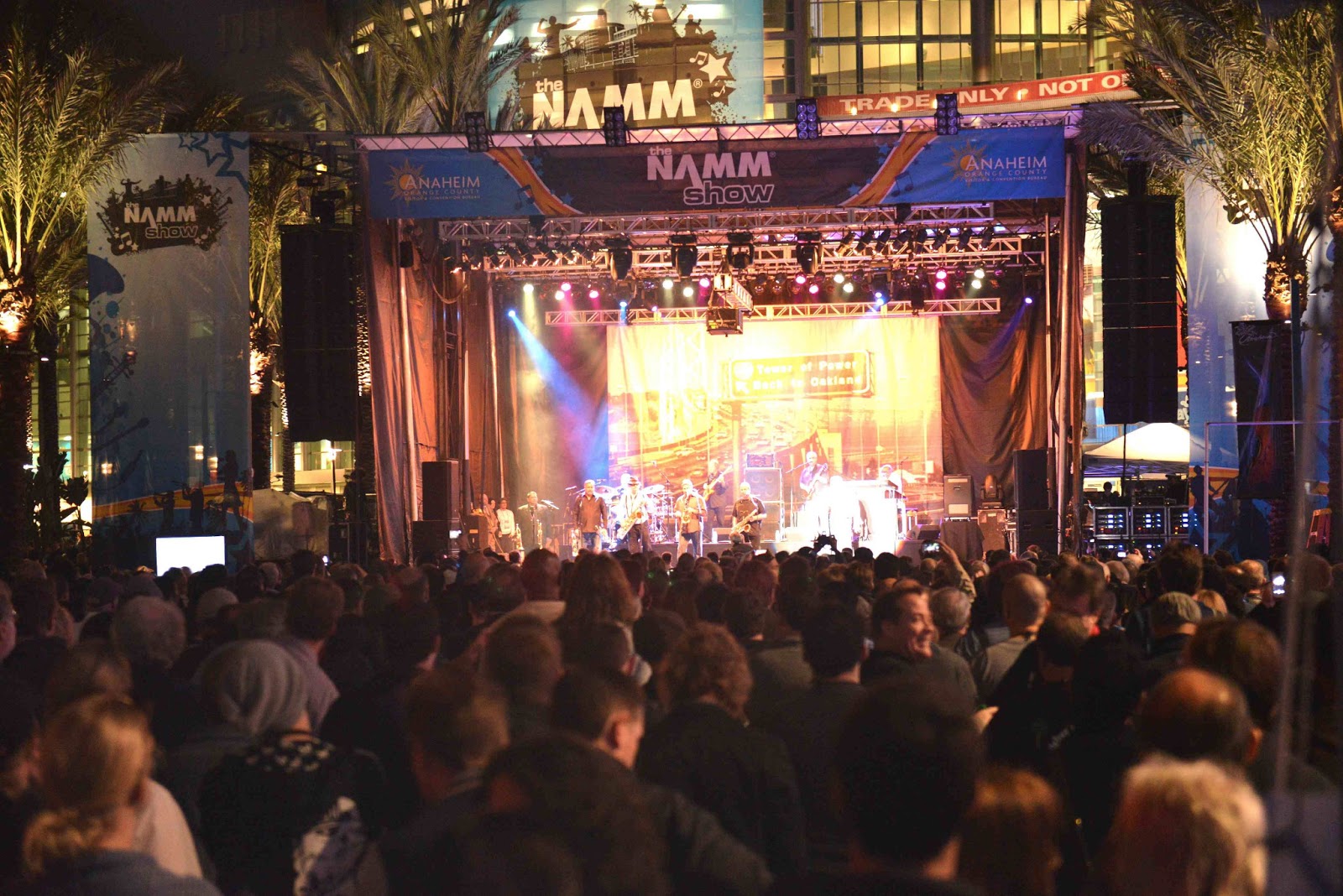 Anaheim Convention Center’s New Grand Plaza Outdoor Stage Kicks Off